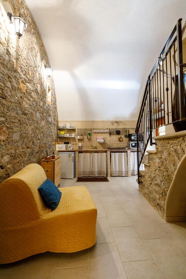 Arve Castelbianco - B&B E Appartamento Colletta Exteriör bild