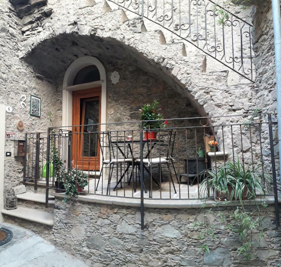 Arve Castelbianco - B&B E Appartamento Colletta Exteriör bild